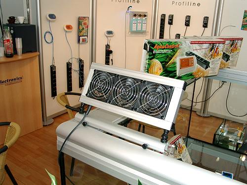 Aquarienl�fter von Bess Electronic auf der Interzoo 2004