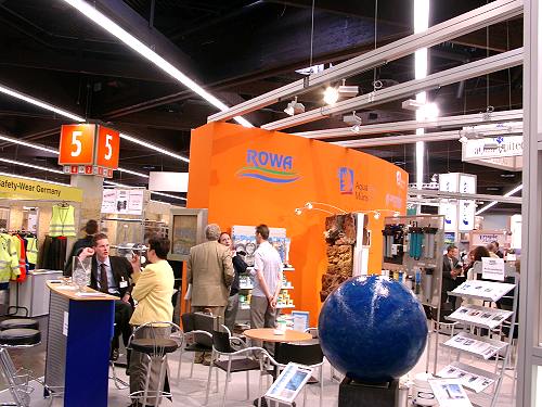 Messestand der Fa. Rowa auf der Interzoo 2004